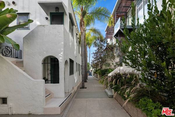 1250 N Harper Ave #306, West Hollywood, CA 90046