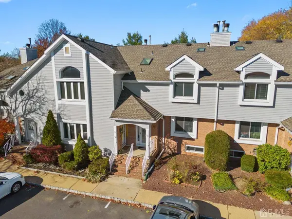 32 Arlene CT, South Brunswick, NJ 08852