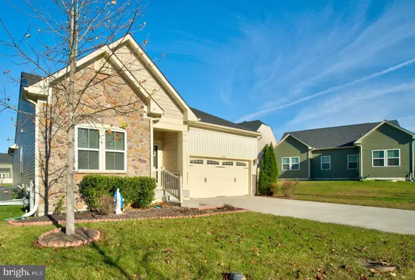 8157 HICKORY HOLLOW DR, Glen Burnie, MD 21060