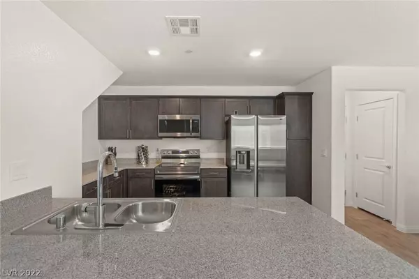 2649 Blizzard Blue Court, North Las Vegas, NV 89086