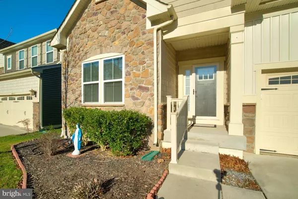 8157 HICKORY HOLLOW DR, Glen Burnie, MD 21060