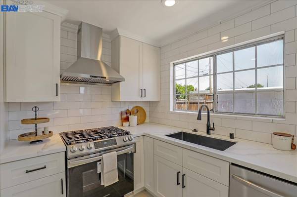 7865 Tamarack Dr, Dublin, CA 94568