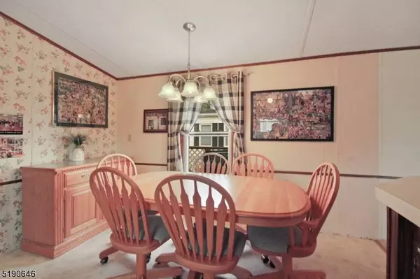 10 Clover Lane, White Twp., NJ 07823