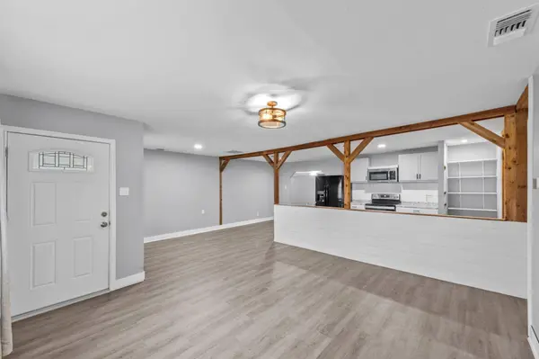 3003 Oxfordshire Lane, Farmers Branch, TX 75234