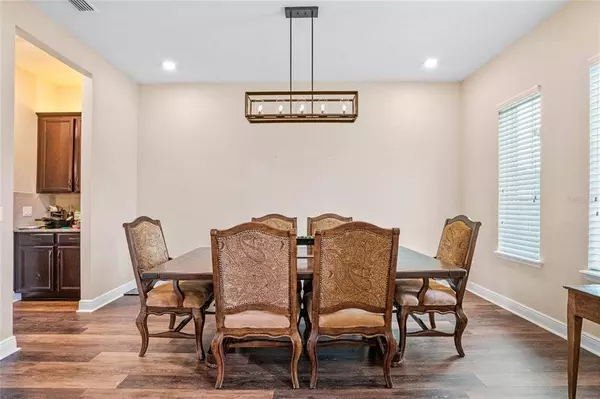 1602 PINK DOGWOOD WAY, Oviedo, FL 32765