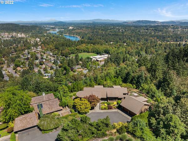 17688 UPPER CHERRY LN, Lake Oswego, OR 97034