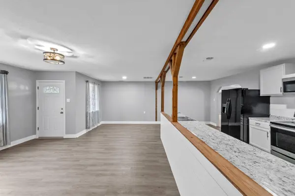 3003 Oxfordshire Lane, Farmers Branch, TX 75234