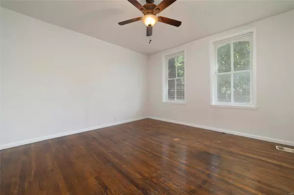 4647 Varrelmann AVE, St Louis, MO 63116