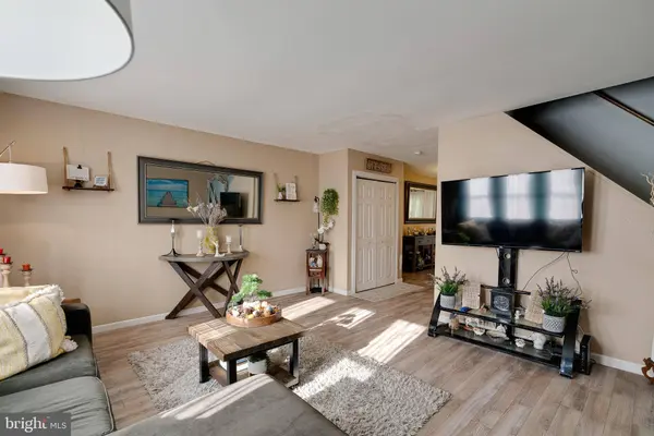 3319 WOODHAVEN RD, Philadelphia, PA 19154