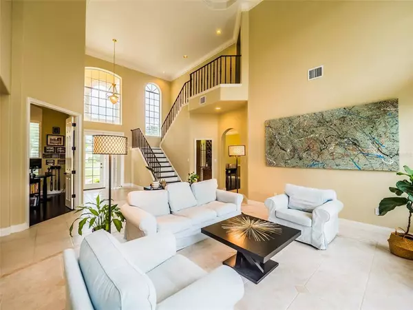 9726 CAMBERLEY CIR, Orlando, FL 32836