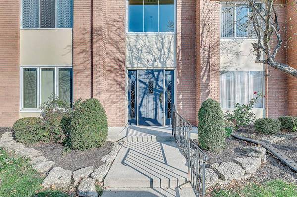 573 W Hunters DR #C, Carmel, IN 46032