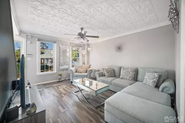 14 Kuhlthau AVE, Milltown, NJ 08850