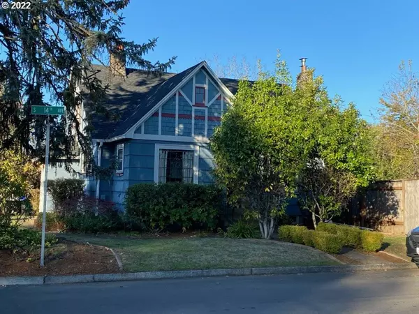 387 S 14TH AVE, Cornelius, OR 97113