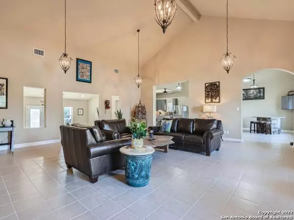 180 COUNTY ROAD 2750, Mico, TX 78056-5455