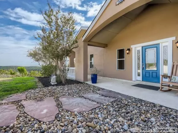 180 COUNTY ROAD 2750, Mico, TX 78056-5455