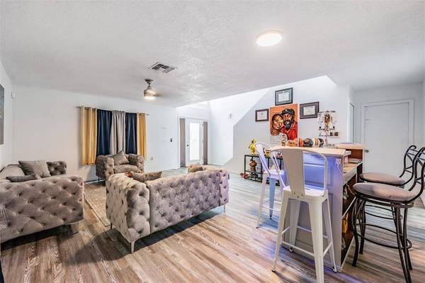 10325 FROG POND DR, Riverview, FL 33569