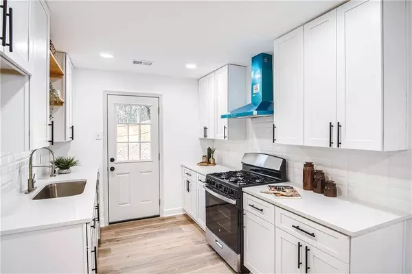 1014 Valley View RD SE, Atlanta, GA 30315