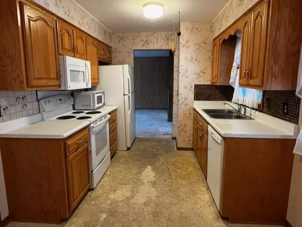 4814 Comanche Way, Madison, WI 53704