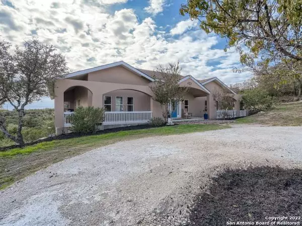 180 COUNTY ROAD 2750, Mico, TX 78056-5455