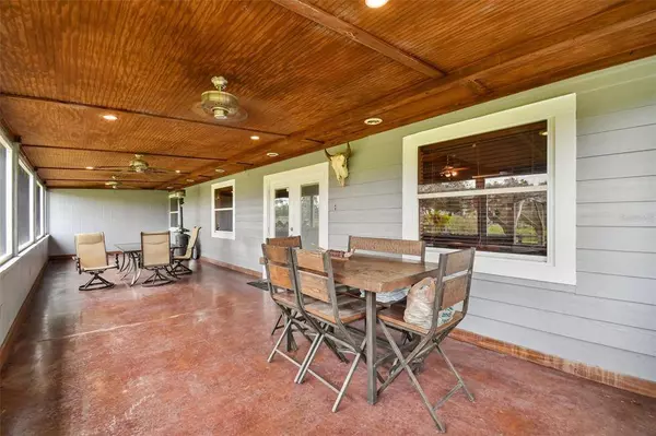 1307 E TRAPNELL RD, Plant City, FL 33566