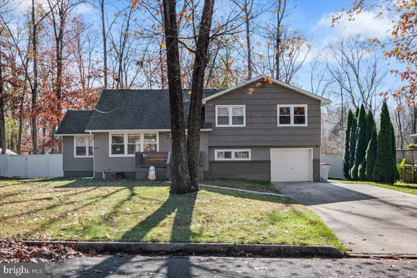 913 ELTY AVE, Vineland, NJ 08360