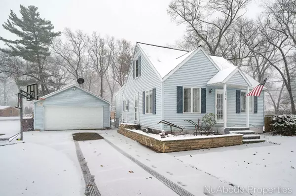 1512 Holton Road, Muskegon, MI 49444