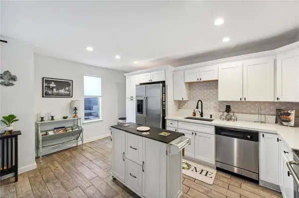 318 LAKE MARINA AVE #109, New Orleans, LA 70124