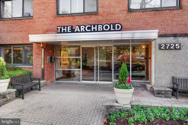 2725 39TH ST NW #201, Washington, DC 20007