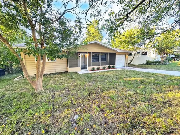 14 N Barbour ST, Beverly Hills, FL 34465