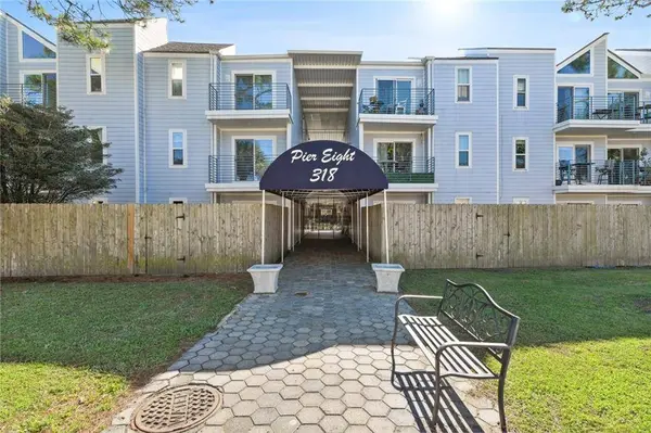 318 LAKE MARINA AVE #109, New Orleans, LA 70124