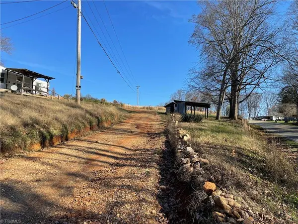 2214 Ararat RD, Ararat, NC 27007