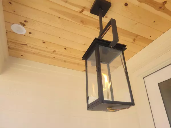 1011 Lake Grove SE Avenue, East Grand Rapids, MI 49506