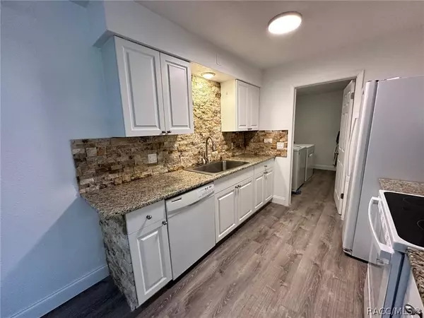 14 N Barbour ST, Beverly Hills, FL 34465