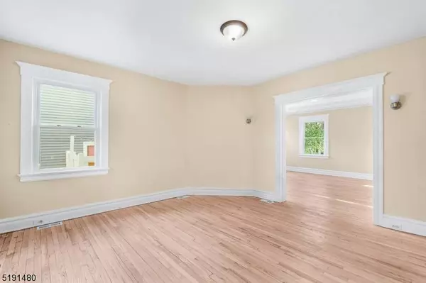 55 Glenwood Ave, Bloomfield Twp., NJ 07003