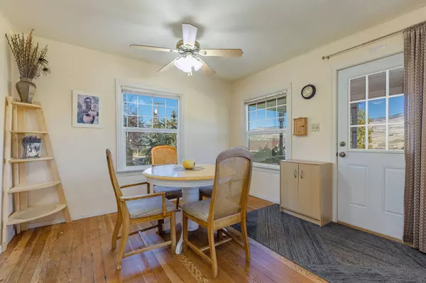 1172 N Main ST, Ashland, OR 97520