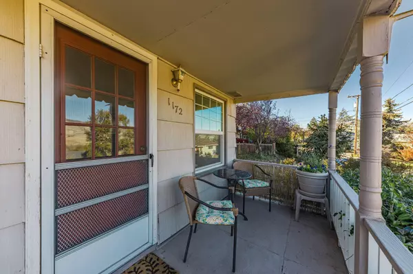 1172 N Main ST, Ashland, OR 97520