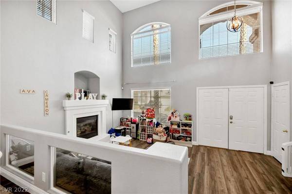 8105 Sienna Hollow Court, Las Vegas, NV 89143