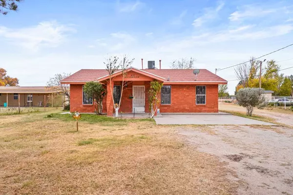 612 Richardson Road Road, Socorro, TX 79927