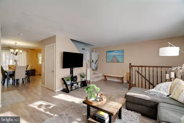 3319 WOODHAVEN RD, Philadelphia, PA 19154