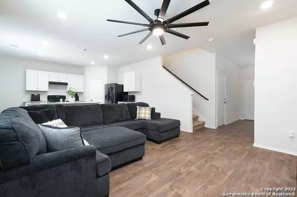 3313 Stoney Bayou, San Antonio, TX 78245