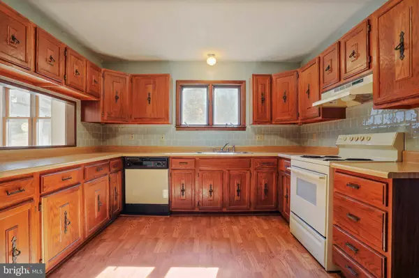 58 HENRY O MICHAEL RD, Berkeley Springs, WV 25411