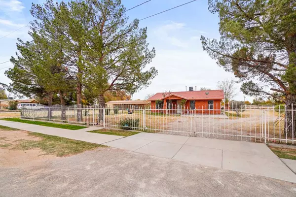 612 Richardson Road Road, Socorro, TX 79927