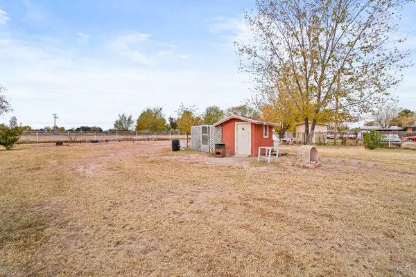 612 Richardson Road Road, Socorro, TX 79927
