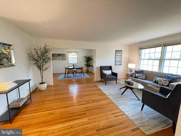 1677 KENMARE DR, Dresher, PA 19025