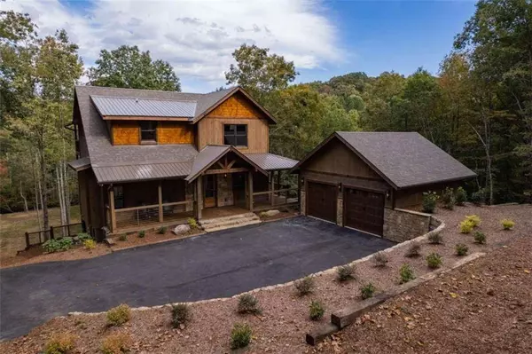 1002 Clear Creek VLY, Ellijay, GA 30540