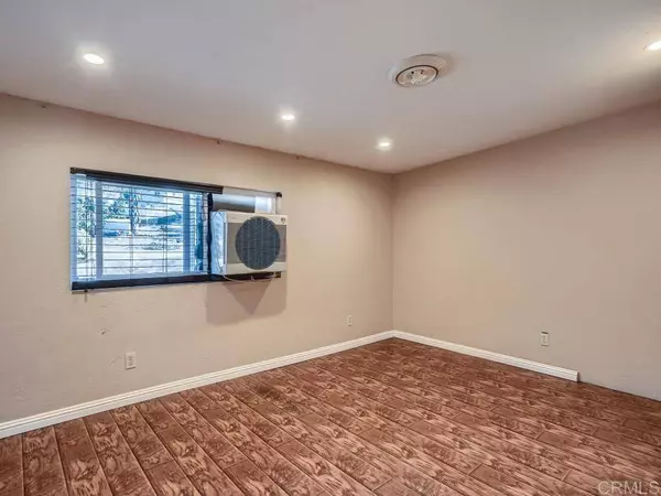 162 Almyra, El Cajon, CA 92019