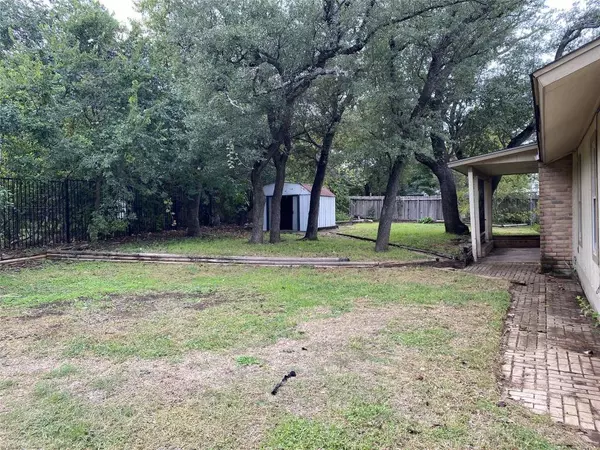 505 Meadowbrook DR, Georgetown, TX 78628