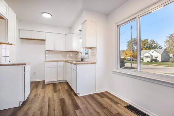 738 Buckingham SW Street, Wyoming, MI 49509