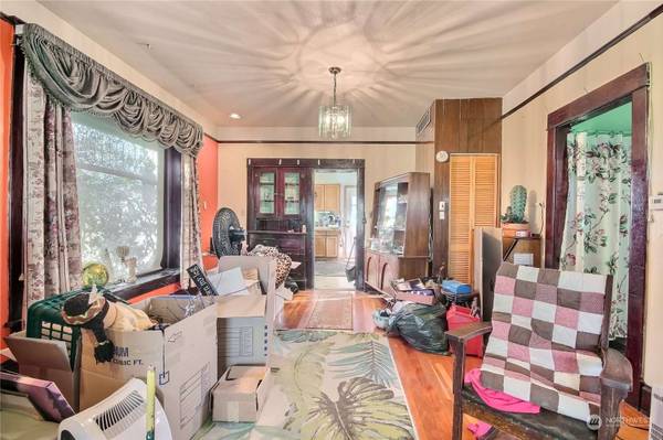 2418 Highland AVE, Everett, WA 98201