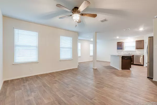 8219 GREEN GULLY, San Antonio, TX 78244-4511